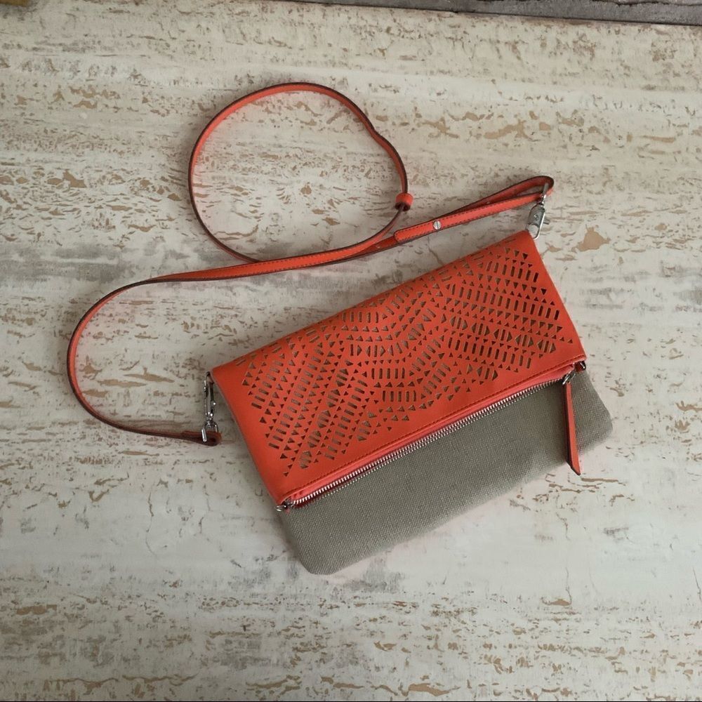 Stella and Dot Waverly petite Crossbody